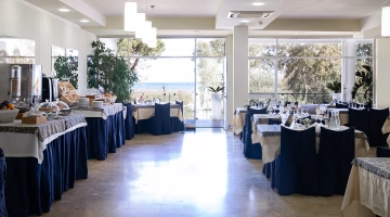 Restaurant room with breakfast buffet