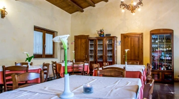 Sala ristorante allestita