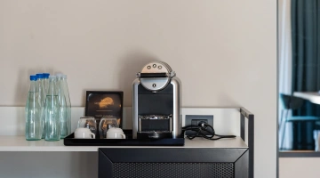 Kettle with tea and coffee making facilities