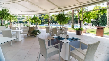 Furnished outdoor area