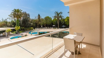Private bathroom with pool view