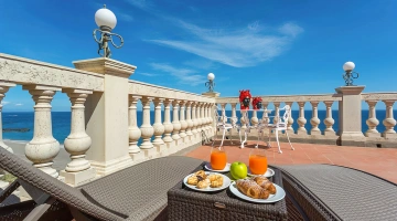 Private terrace with sea view