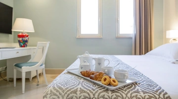 Possibility of breakfast in the room