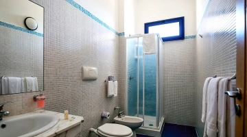 Bagno privato con box doccia