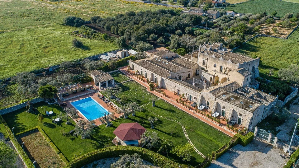 Veduta aerea della masseria