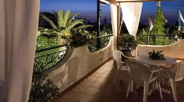 Terrasse commune aménagée