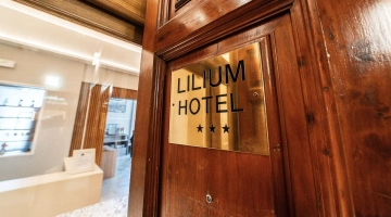 Insegna hotel