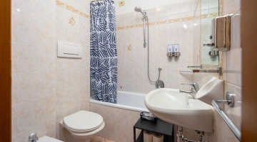 Bagno con vasca