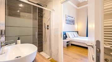 Zimmer mit eigenem Badezimmer