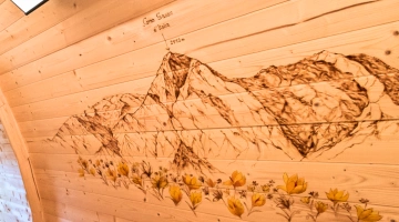 Dettaglio decoro artigianale camera glamping