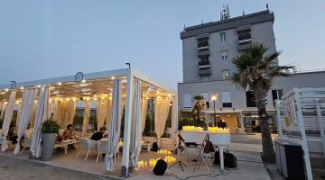Spiaggia privata con bistrò