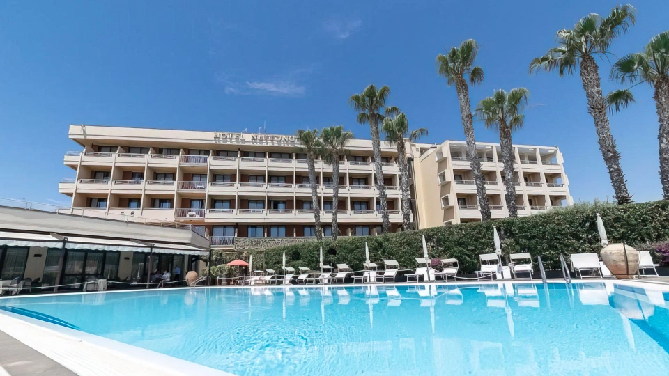 Hotel with swimming pool