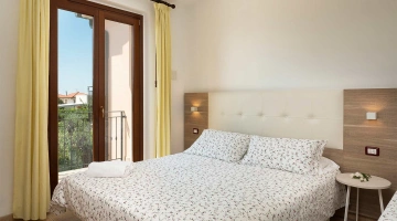 Doppelzimmer mit Balkon
