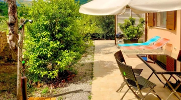 jardin privé meublé