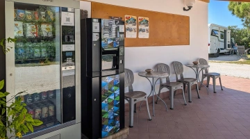 Distributori automatici di snack e bevande