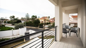 Balcone attrezzato di un appartamento