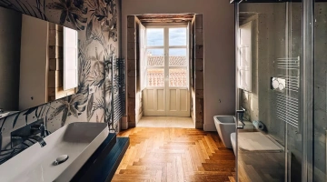 Bagno con balcone