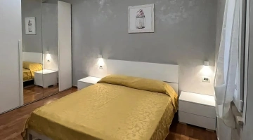 Camera con letto matirmoniale