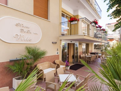 Hotel De La Ville