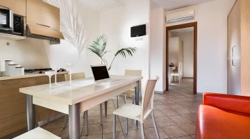 Suite familiale génoise, cuisine équipée et séjour