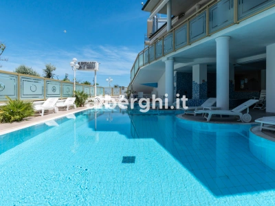 Hotel Embassy