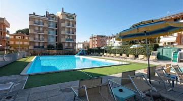 Piscine et espace détente