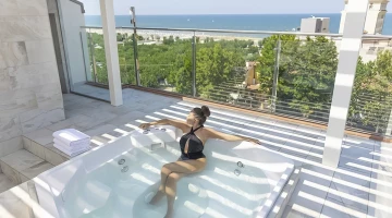 Jacuzzi - relaxation area