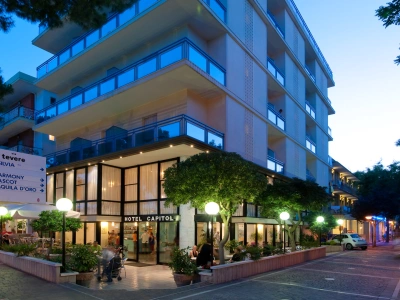 Hotel Capitol