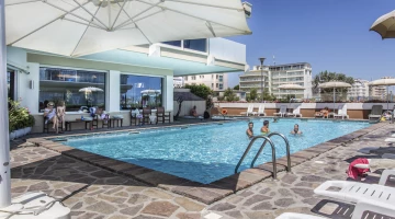 La piscina