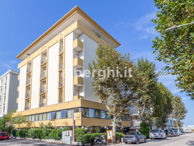 Club Hotel
