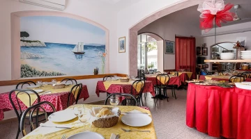 Restaurant room