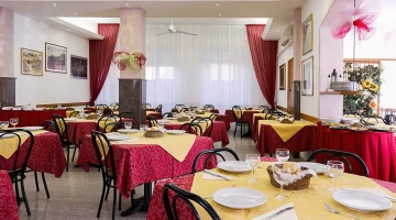 Restaurant hall