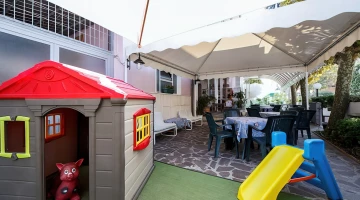 Outdoor children&#39;s play area
