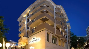 Außenansicht des Hotels Savoy