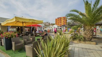 Beach 108/109 relaxation area