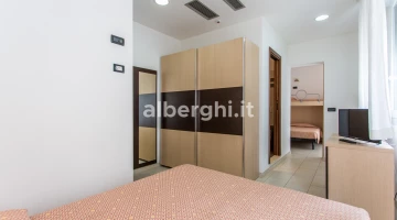 Suite familiale - chambres communicantes avec balcons donnant sur la mer