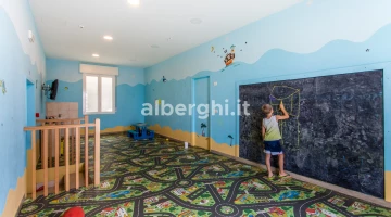 Aire de jeux intérieure pour enfants de 50 m2