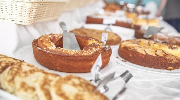 Süßes und herzhaftes Frühstücksbuffet