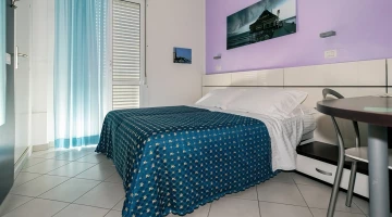 Möglichkeit, Zimmer mit Blick auf das Meer zu haben