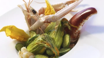 Un plat de notre chef et de sa brigade de cuisine