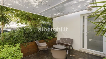 External annex room