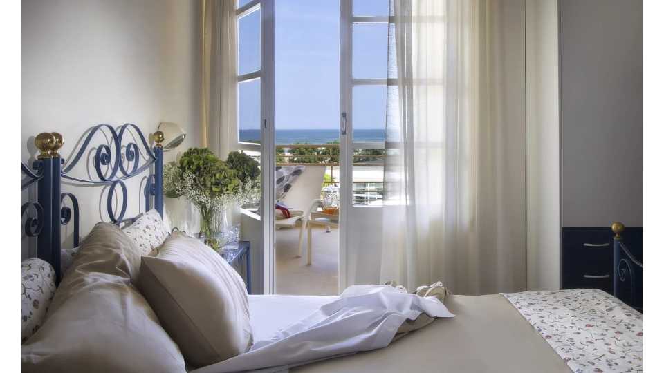 Room with veranda