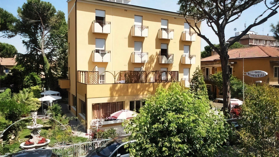 Fronthotel