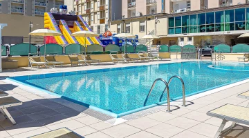 Piscina e gonfiabili