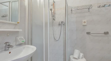 Bagno camera vista mare