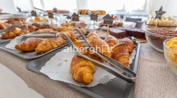 Petit déjeuner buffet