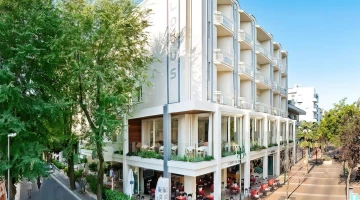 Extérieur de l&#39;hôtel Globus