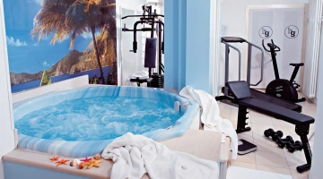 Jacuzzi - Salle de sport de l'hôtel Globus
