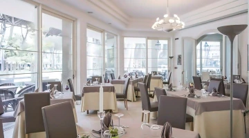 Detail of the dining room