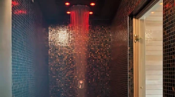 Spa chromatic showers